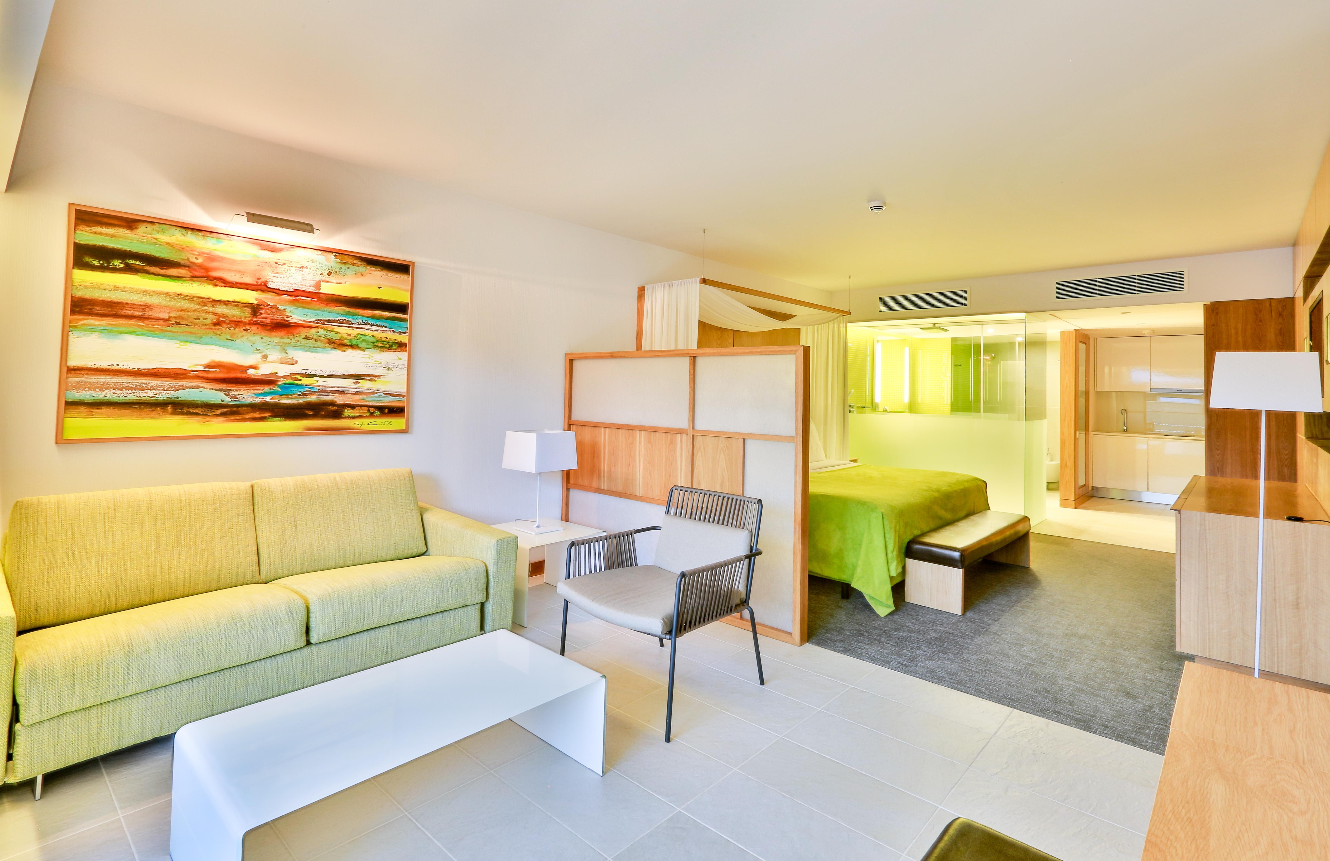 阿尔加维史诗萨纳酒店 阿尔布费拉 外观 照片 A room at the hotel