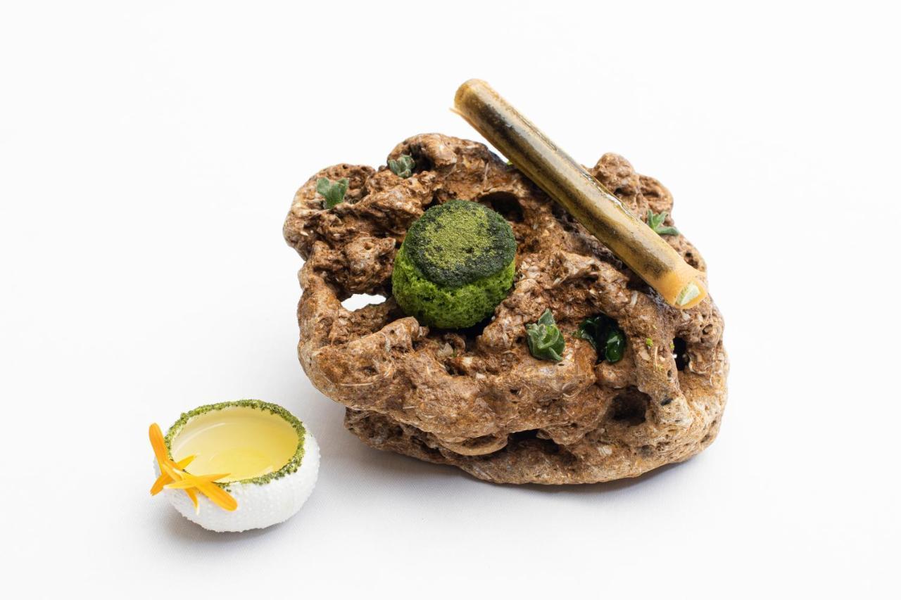 阿尔加维史诗萨纳酒店 阿尔布费拉 外观 照片 A piece of art by the artist